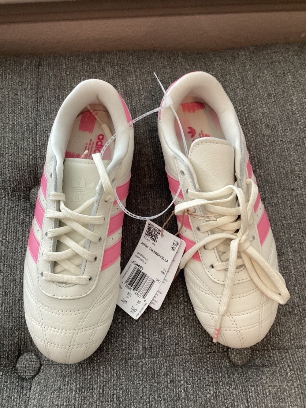 adidas Taekwondo Lace 'Off White Bliss Pink', kids size 4